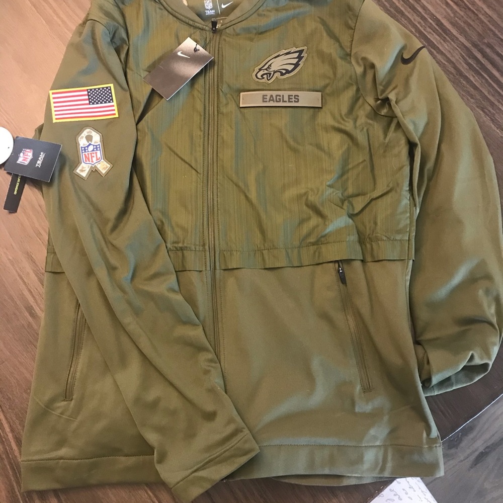 Nike Philadelphia Eagles Lightweight Nike Jacket.